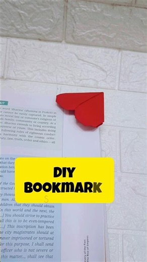 DIY Corner Bookmark 📚 | Easy Origami Bookmark from One Paper #Shorts #diycraft