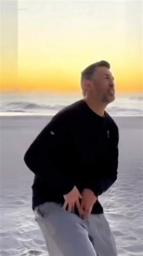 Mojo in the Morning on Instagram: "Mojo got the moves 😏🕺"