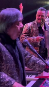 Llorar, llorar y llora, a, ar 🥺#AlexanderAcha #SociosDelRitmo #Cumbia #LosSociosDelRitmo | Los Socios del Ritmo