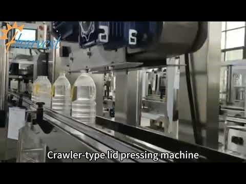Fully automatic conveyor belt capping machine for soy sauce bottles and peanut oil bottles