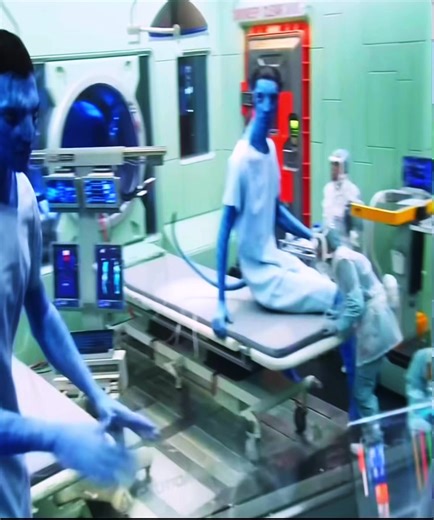 Jake Sully in Avatar: Memorable Movie Moments