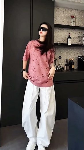 #cute Beautiful girl showing off her cute body