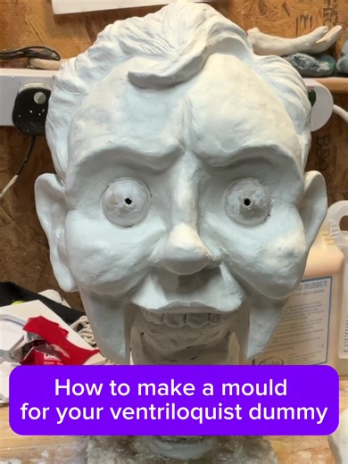Cómo hacer un molde de látex para tu muñeco de ventrílocuo