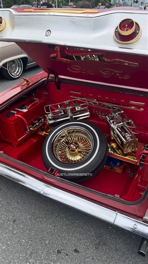 Justlowriders on Instagram: "Clean 63 from Australia with a nice setup 🔥🇦🇺 #JustlowridersTV #JustlowridingAustralia"