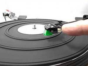 Realistic LAB-440 direct drive turntable test.