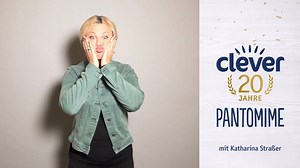 ***clever® Pantomime Nr. 3 *** Wir starten in die neue Woche mit der Pantomime Challenge Nr 3: Welches clever® Produkt Katharina Straßer hier wohl versucht darzustellen? Mitraten und mit etwas Glück 100€ Gutscheine gewinnen. Infos & TNB: http://bit.ly/cleverPantomime | cleverleben