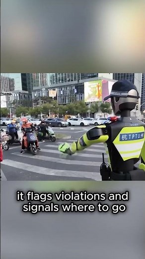 This robot traffic cop takes over busy intersections 🤖🚦