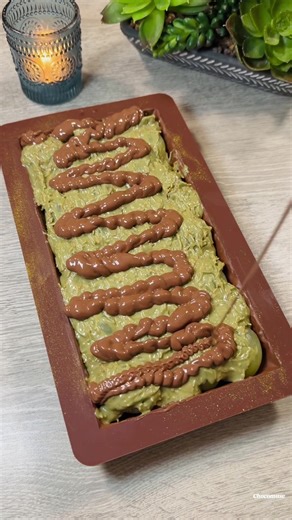 Delicious Dubai Chocolate Recipe with Grapes