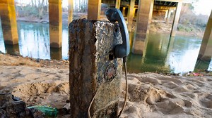 1.1M views · 9.8K reactions | Finding 1960's Crime Evidence in River While Scuba Diving! #manplusriver #rivertreasure #scubadiving #treasurediving #vintagepayphone #vintage #unsunk #atlanta #river #swimming #antiques #lostandfound | Man + River | Facebook