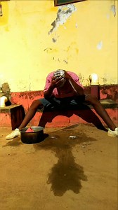 Lavagem do cabelo, veja uque aconteceu 😂😂😂😂 #comedy #mcroberto #reelsvideoシ #viralreelsシ #viralvideoシ #viralreelschallenge #foryoupageシ #reels #africa #flowers | Mc Roberto