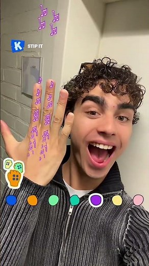 De stippen vliegen overal! Zet jij ook vier stippen? #stipit #ketnetopvrtmax