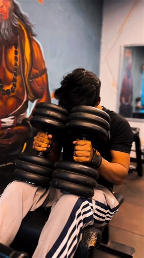 Naveen Nogia on Instagram: "Tere pe me vaari java 😍"