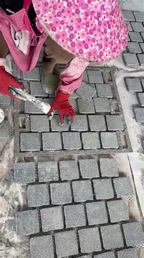 We are rofessional factory specialize in Fantasy granite paving stone