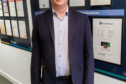 Sheffield residents encouraged to make PlusBus the easy way to combine bus and train