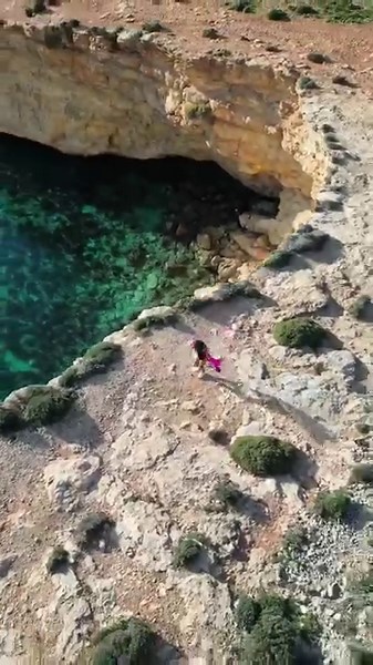 4.6K views · 368 reactions | Situated between Malta and Gozo, the smaller island of #Comino is a paradise for snorkelers, divers, windsurfers and ramblers Thanks instagram.com/melindamereu for her video. #lovemalta #malta #visitcomino #malteseislands | LoveMalta | Facebook