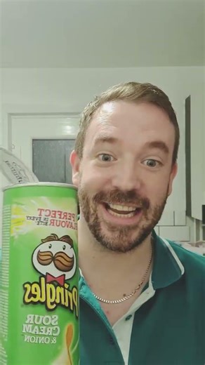 HOW TO EAT A PRINGLE... #eatingchallenge #pringles #humor #comedy