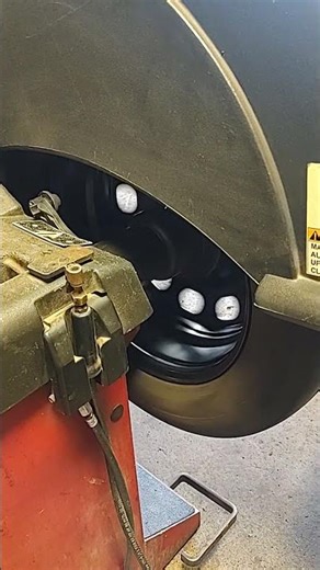 Hunter GSP9700 Wheel Balancer