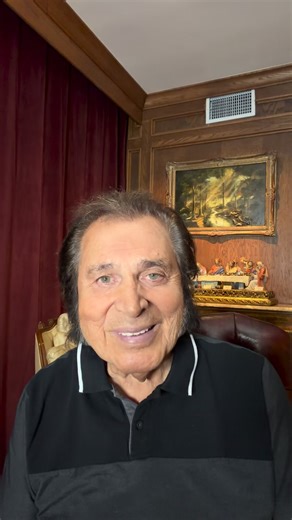 Happy Heavenly Birthday to Elvis….91 You are still rocking the planet and your gospel Music transcends this earthly dwelling . There’s alot going on in Memphis this weekend .. All Part of the continued celebration and remembrance of a one of a kind legend. #elvispresley #elvis #graceland #peaceinthevalley | Engelbert Humperdinck