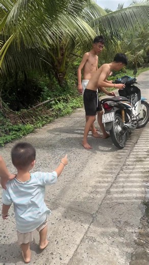 Ai Dám Là Sonic - Trang And Vinh