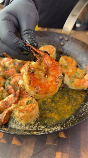 The best jumbo shrimp recipe | Miguels cookingwithfire