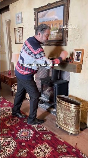 Mac's Cozy British Cottage - Twelve Dates 'Til Christmas on Hallmark Channel