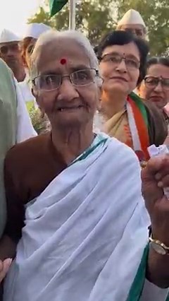 14M views · 1.5M reactions | जब 1942 का इतिहास 2022 में लौटा... तो क्या संदेश दे गया देश को... आप खुद सुनिए 1942 में जेल गई दादी लीला ताई क्या कह रही है अपने देशवासियों को- #BharatJodoYatra | Indian National Congress | Facebook