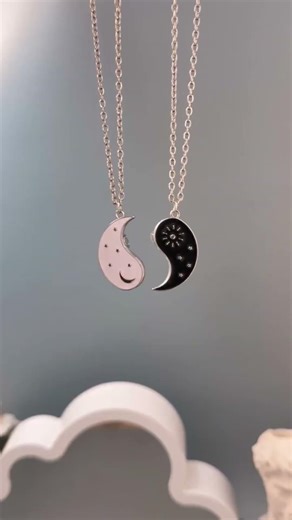 Many best lockets and bracelets New best