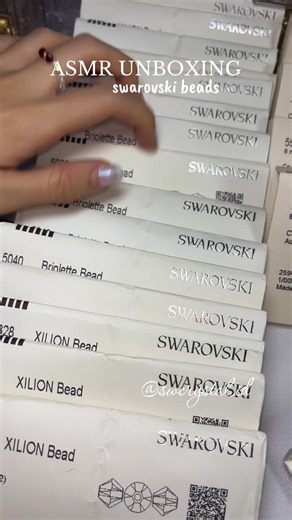 #unboxing #asmr #asmrunboxing #swarovski #swarovskibeads