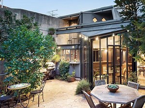Troye Sivan: Aussie actor and singer-songwriter takes fans inside his renovated Carlton pad - realestate.com.au