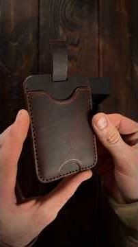 ブラウンのレザーカードホルダーが少しずつ完成していく、この仕上がりはずっと使いたくなる。🤎 #レザークラフト #カードホルダー #ハンドメイド #職人技 #ものづくり