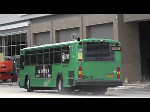 LYNX GILLIG PHANTOM BUS 542 ON THE 125 TO WEST OAKS MALL TAKES OFF AT THE RAILROAD TRACK