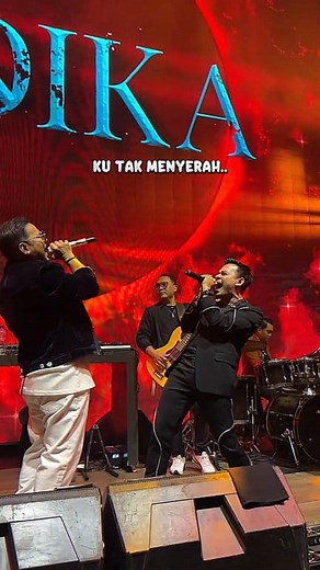 Kemarin aku dan Axin bawain single terbarunya Axin yang berjudul “Menantang Waktu” di Midaz, Senayan… Buat kalian yang belum denger lagunya, langsung tonton di Youtube DAD Entertainment!! #judika #axin #menantangwaktu | Judika Sihotang