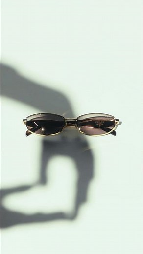 Prada Eyewear: Lightness in Metal