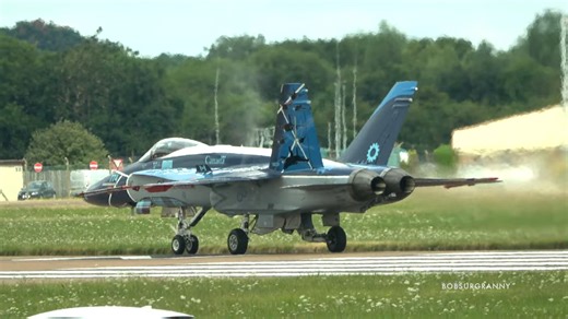 F-15QA and CF-18 rip off the runway in extreme RIAT climbs