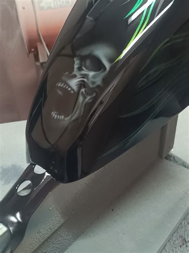 Harley sportster 48 tank in progress.. tank will be on sale at the Handlebar on 24th Jan 2026 in conjunction with Singapore art week.. #harleydavidson #airbrushartist #tbrncustompaintshop #sgairbrush #skullandflame