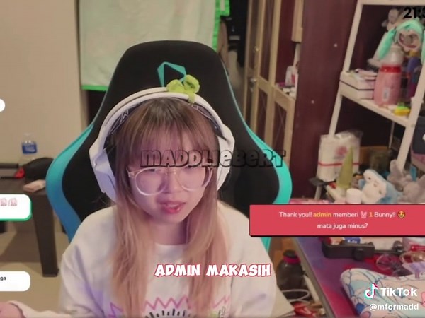 Menikmati Kehidupan Tanpa Anak Bersama Vanny