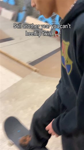 Nicholas on Instagram: "😂#heelflip"