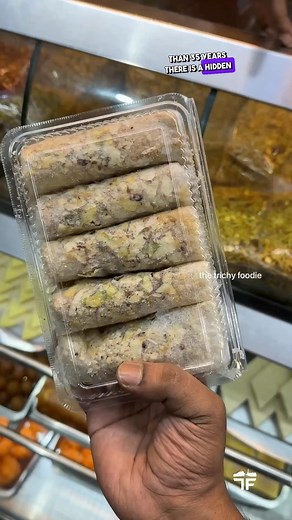 341K views · 67 reactions | 35 Year Old Andhra Sweets & Snacks Hidden Spot in Chennai Please watch Full Video for Location & Price #andhra #sweets #snacks #chennai #chennaifood | The Trichy Foodie | Facebook