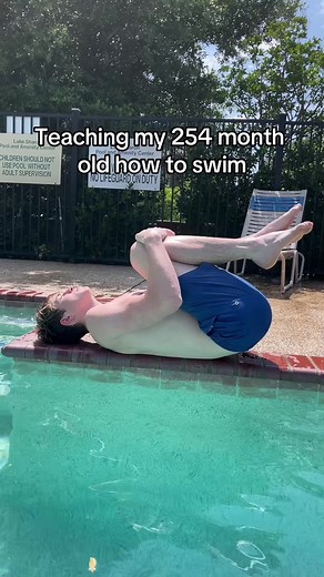 He’s learning so fast!🥰 | teaching my baby to swim