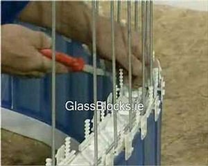 How to Build a Curved Wall Using Glass Blocks - Method 1