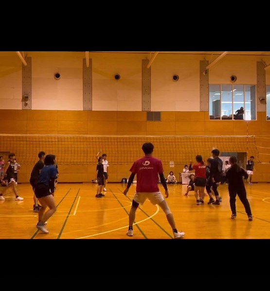 やっぱりセンターブロックがいちばん得意です！！男子を止めることも増えてきました☺️☺️#バレー好き #女子バレー#混合バレーは224 #混合バレー #バレーボール #ジャンプ #おすすめにのりたい #いいね押してくれた人ありがとう #いいね嬉しい #💩 #フォローする #いいね押す #いいね👍♥️フォローいつもありがとう #