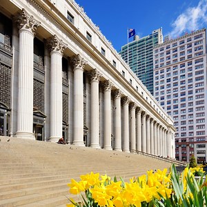 Consider yourself a postal whiz? 💡 Use our hints to figure out where this grand Post Office™ location is and make your guess in the comments! 👇 | US Postal Service