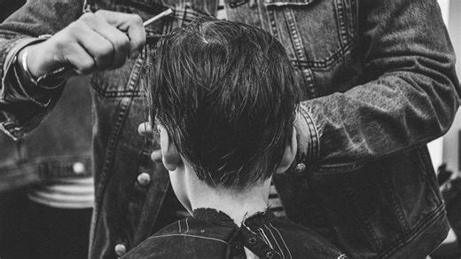 Rekomendasi 8 Model Rambut Pria Rapi 2025, Begini Cara Pilih Gaya yang Tepat