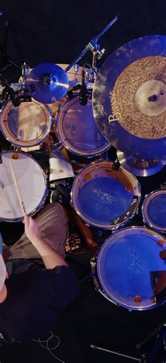 Carlito Mendoza plays this beautiful Pearl Professional Series Kit! #drums #drummer #demo #pearl