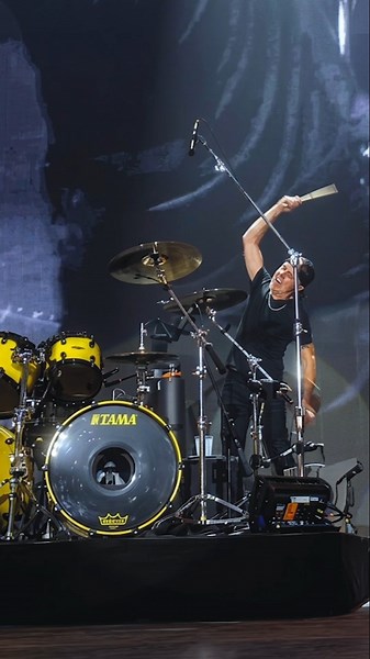 Unlimited Energy: Lars's Perform on the Metallica Stage🔥#live #concert #m72worldtour #drums #music