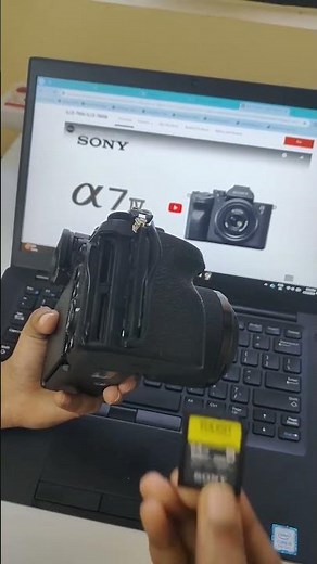 Sony Alpha7 IV: How to insert a memory card?