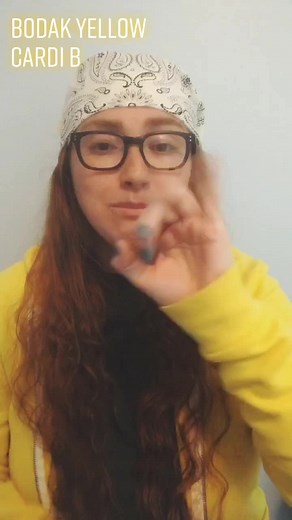 #signlanguage #signingsongs #asl #see #foryoupage #fyp #foryou #cardib #bodakyellow #redhead #vibewithme #rap #suggested @boymom765