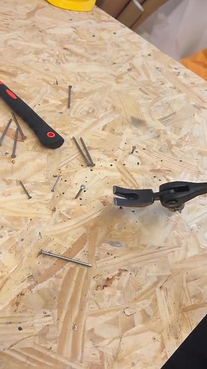 No more weird angles or sore hands — just flip, pull, done.#shopvideocarnival #tiktokshopsummerturnup #tool #hammer #DIY #fyp | The tool pit