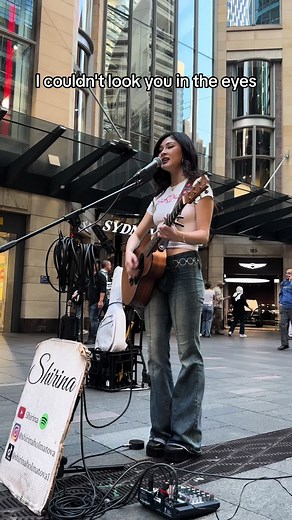 Sydney Busker Performing Creep by Radiohead