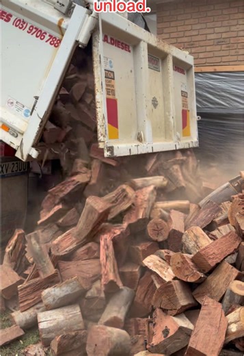 Secure Your Winter Load Now: Fresh Firewood Delivery